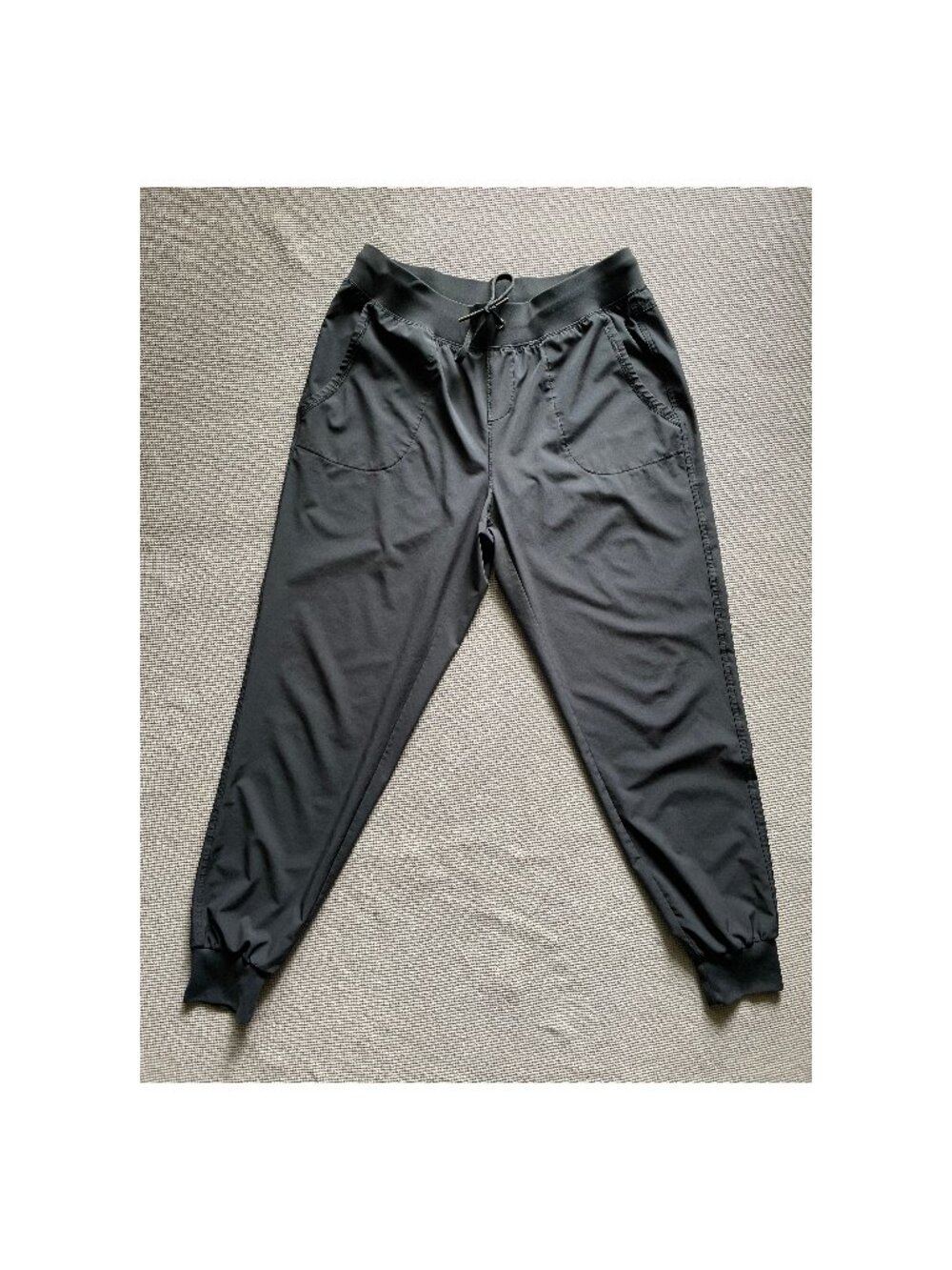CRZ YOGA Gray Drawstring Jogger Pants with Pockets - Size M (8/10) - Pre-Owned